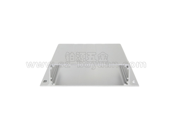 使用鋁外殼時，要注意哪些事項?